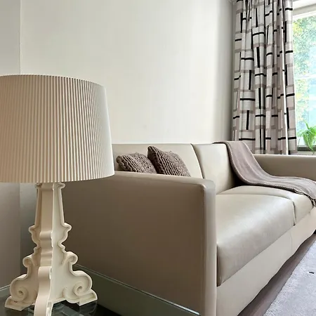 Wagner Ideal Fuer Festspielgaeste * Bayreuth